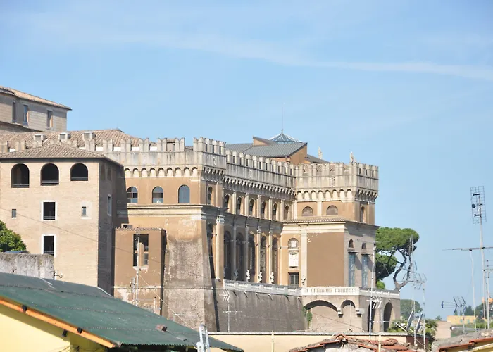 Le Suite Di Via Ottaviano - Suite In Rome B&B