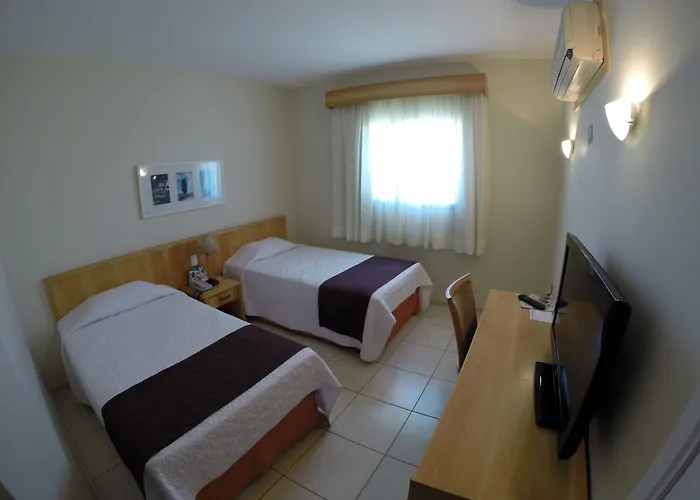 Harbor Self Graciosa Hotel