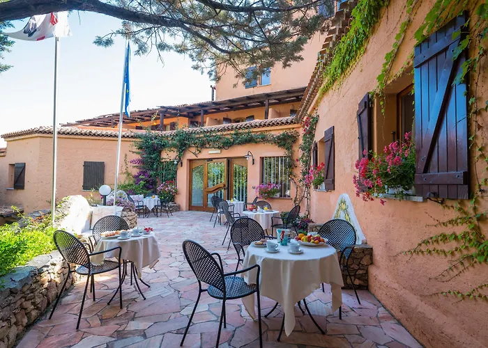 Hotel Rocce Sarde