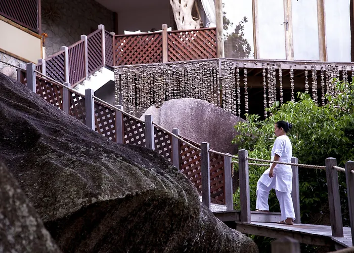Le Domaine De L'Orangeraie Resort And Spa