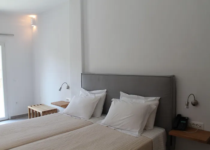 Vienoula'S Garden Hotel
