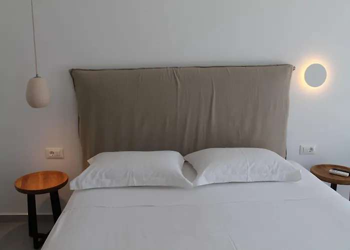 Vienoula'S Garden Hotel