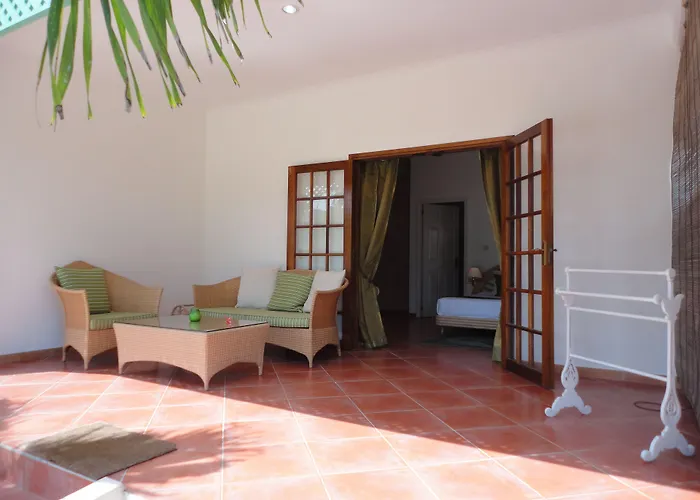 L'Habitation Cerf Island
