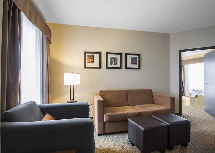 Comfort Suites