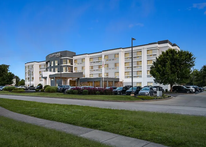Courtyard By Marriott Evansville East