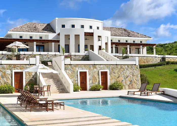 Las Verandas Hotel & Villas