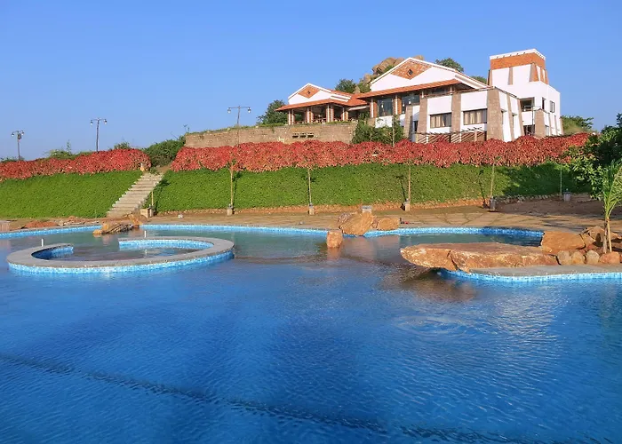 Kadambavanam Ethnic Village Resort