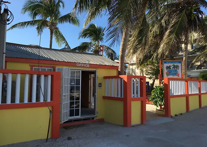 La Isla Resort