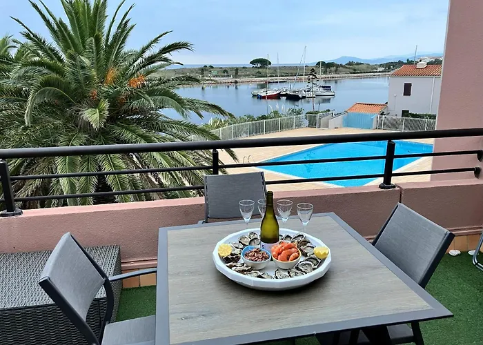 Marina 2 , appartement vue mer exceptionnelle