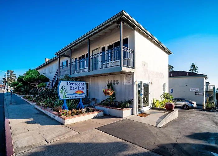 Crescent Bay Inn