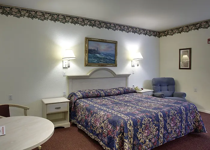 Lighthouse Inn
