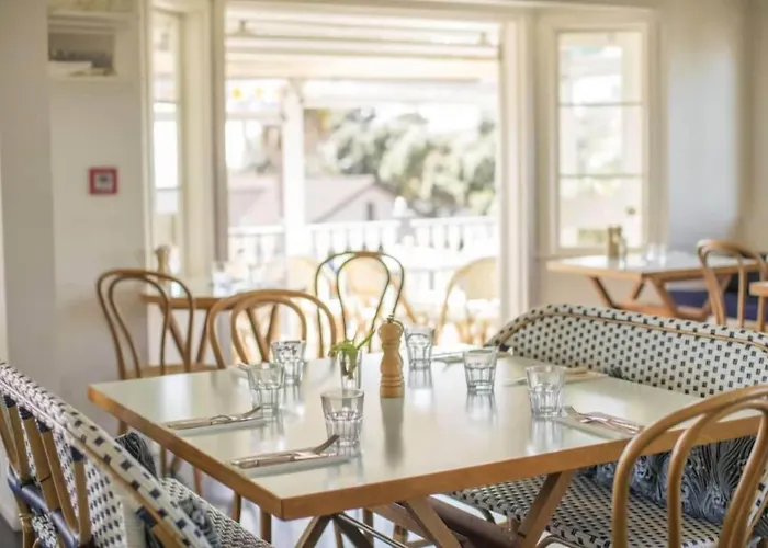 The Oyster Inn