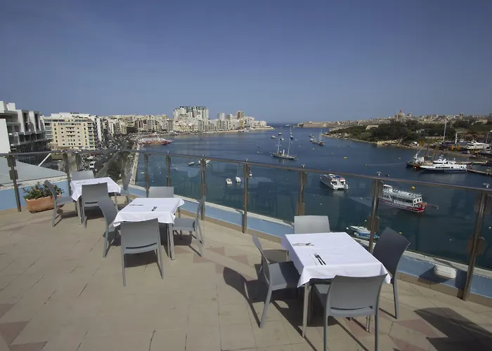 Strand Suites By Neu Collective Gzira