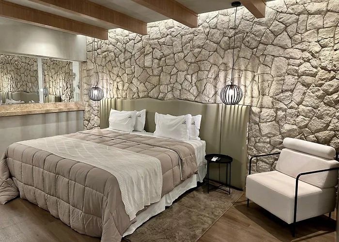 Serata Hotel