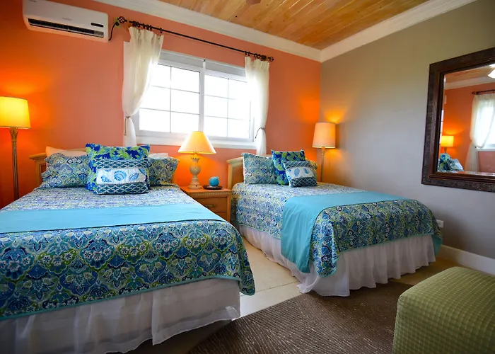 Rollezz Villas Beach Resort