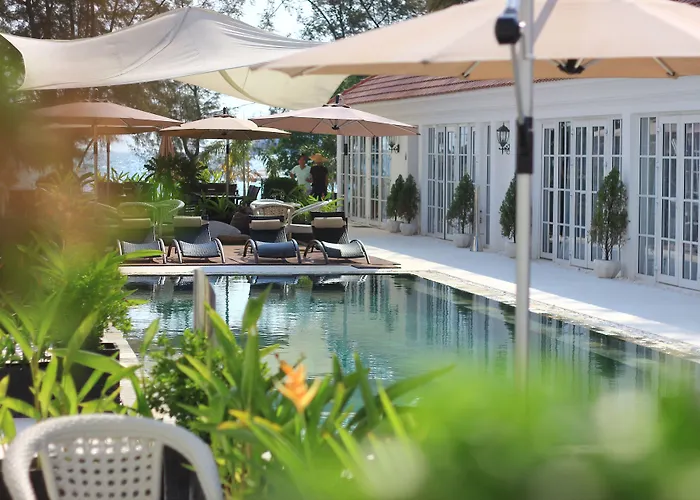 White Boutique Hotel And Restaurant