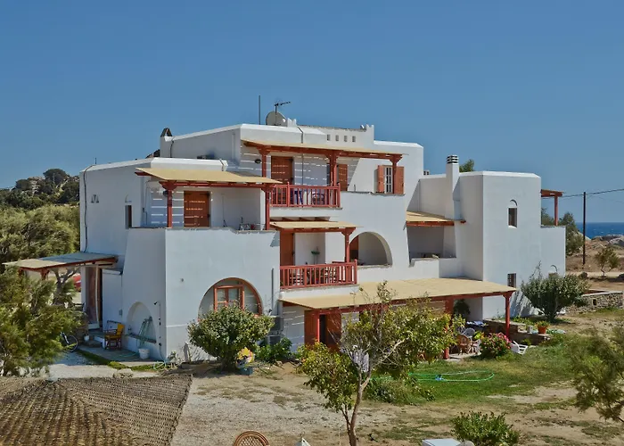 Ydreos Studios & Apartments
