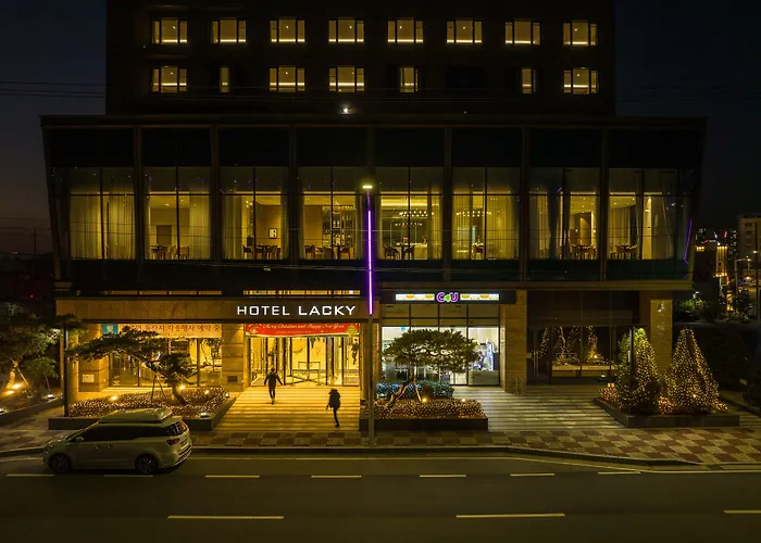 Gwangyang Lacky Hotel