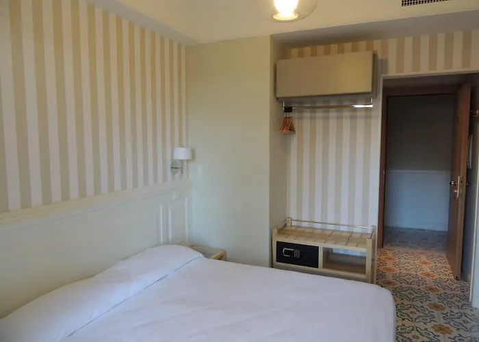 Hotel Zeus