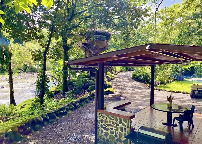 Cabanas Rio Encantado
