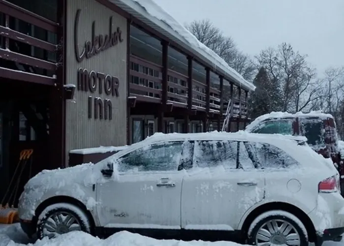 Lakeshor Motor Inn