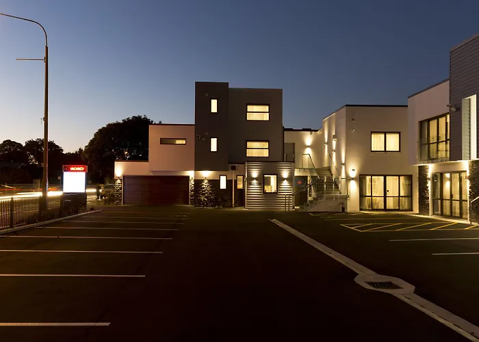2 On Whiteleigh And 239 On Lincoln Motel Christchurch
