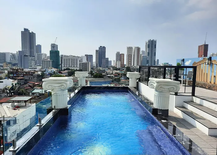 Heroes Hotel