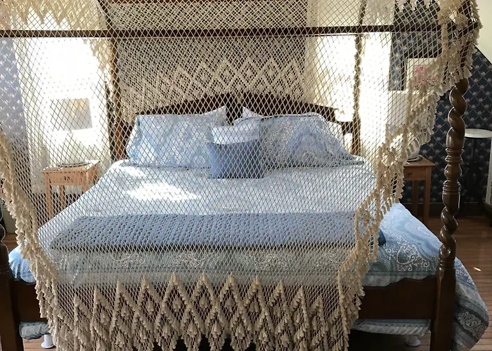 Gardenview Bed And Breakfast