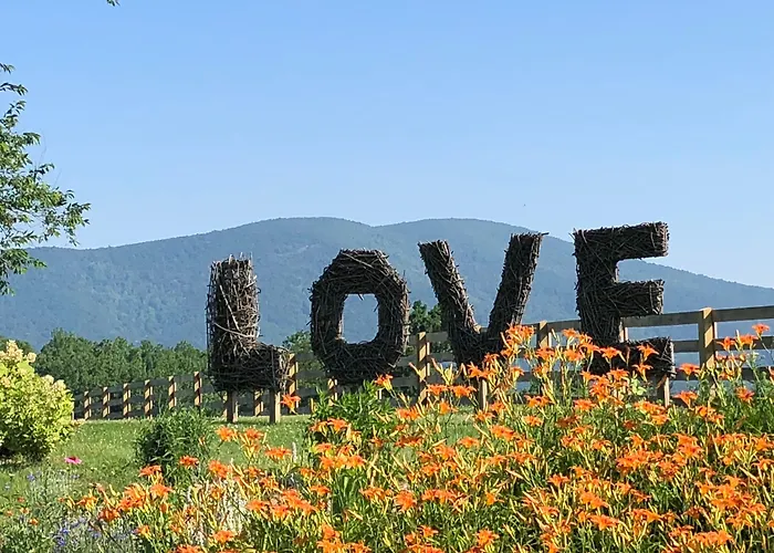 Montfair Resort Farm