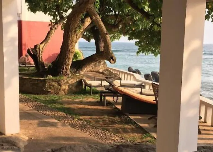Sun N Sea Hotel