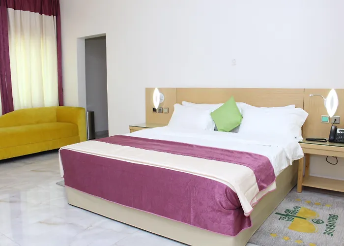 Paradisia Hotel
