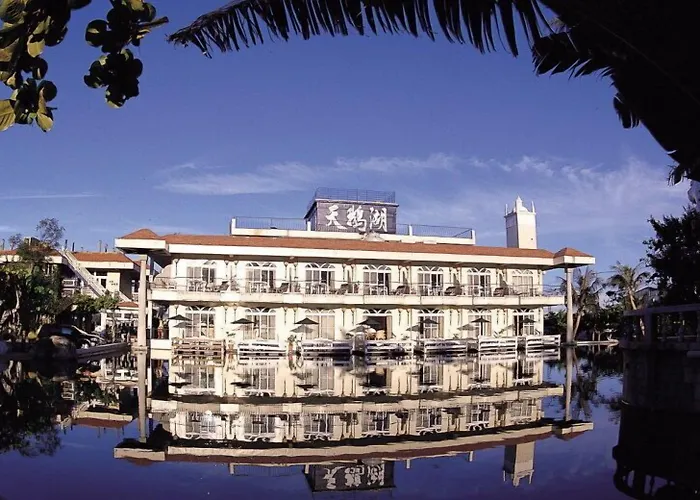 Swan Lake Villa Resort