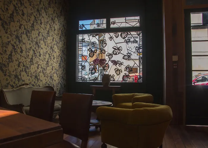 Augusta Hotel