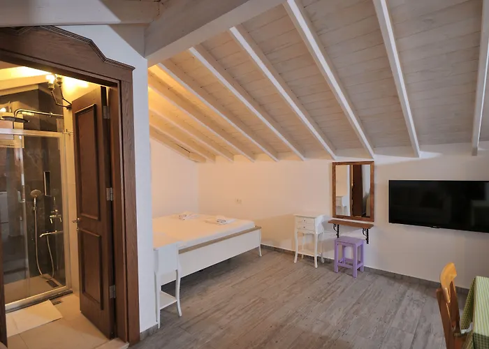 Brothers Cesme Hotel