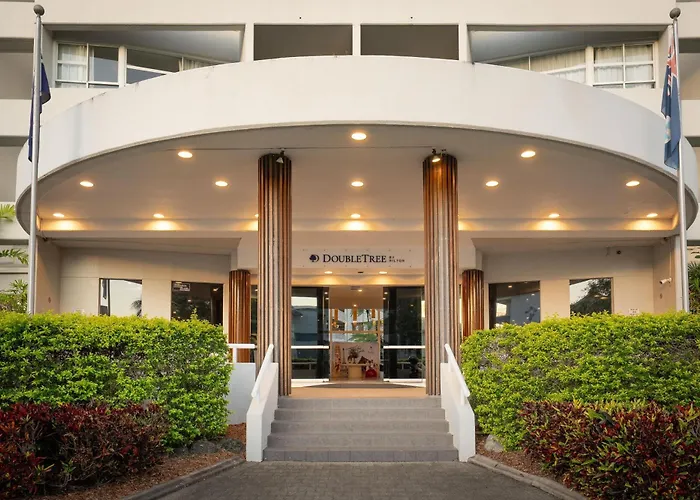 Doubletree By Hilton Cairns