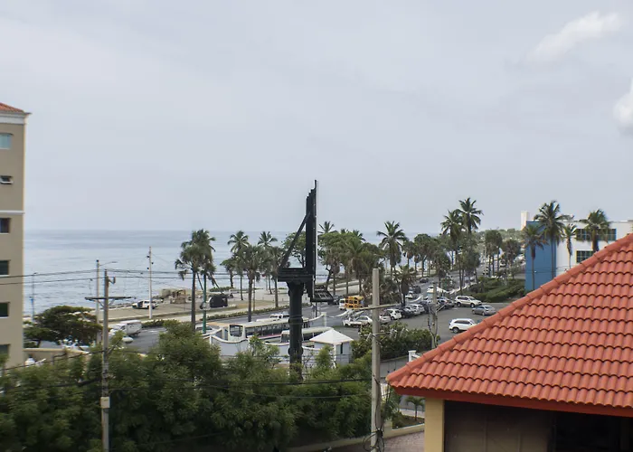 Malecon Premium Rooms & Hotel