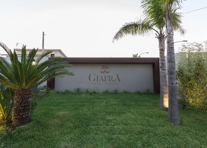 Giafra Luxury Rooms