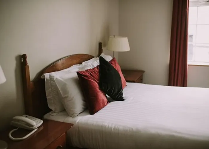 Royal Valentia Hotel