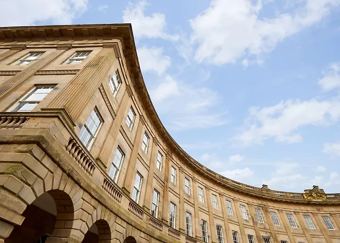 Buxton Crescent