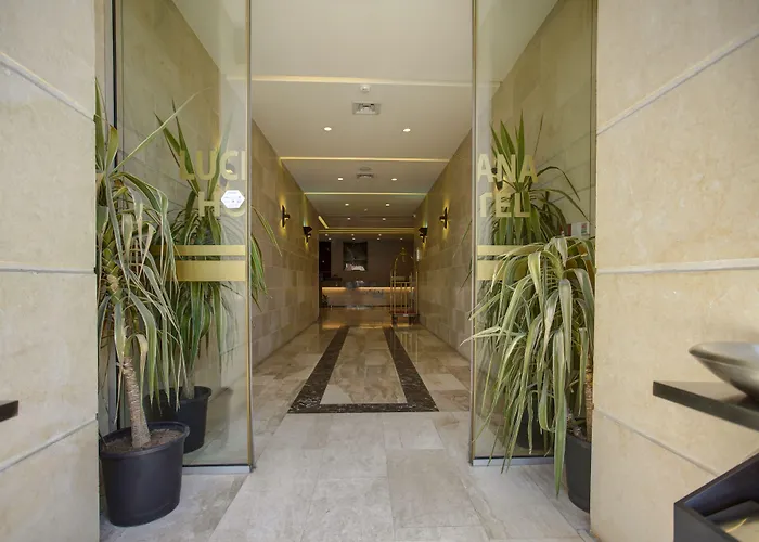 Luciana Hotel