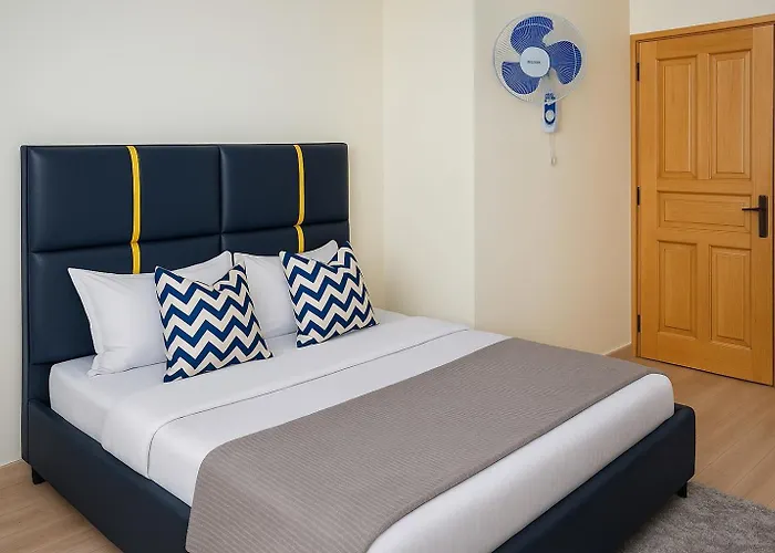 Noaz Hotel