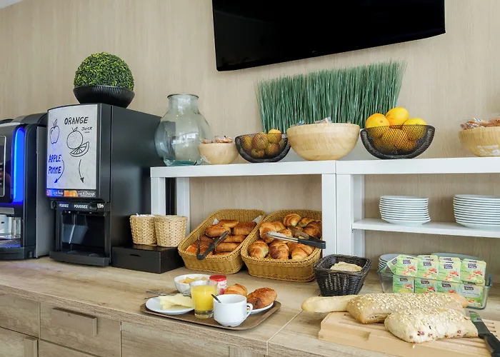 B&B Hotel Antibes Juan-Les-Pins