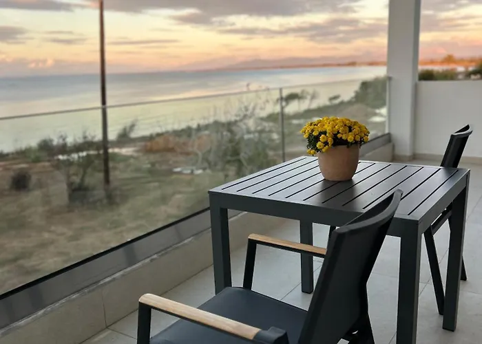 Kyllini Seaside Apartments & Rooms