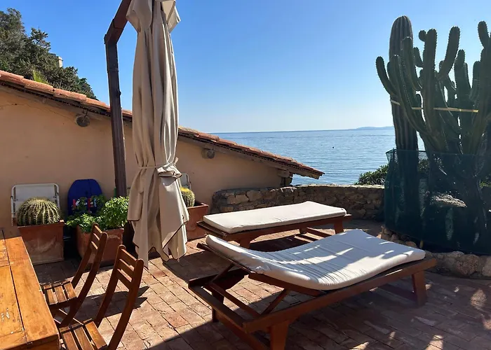 Exclusive Tuscany Beach House - The Sea At Your Doorstep