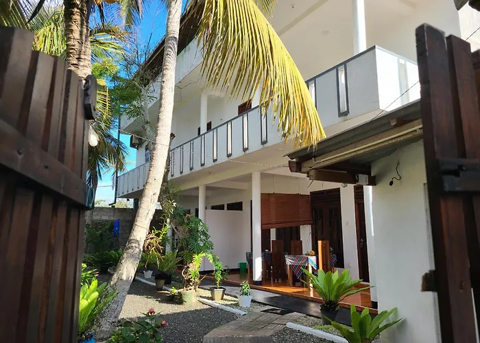 Sayura Beach Hotel