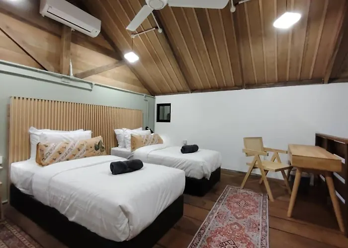 Api-Api Eco Chalet