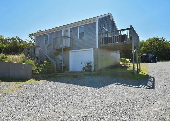 12215 - Beautiful Views Of Cape Cod Bay Access To Private Beach Easy Access To P-Town