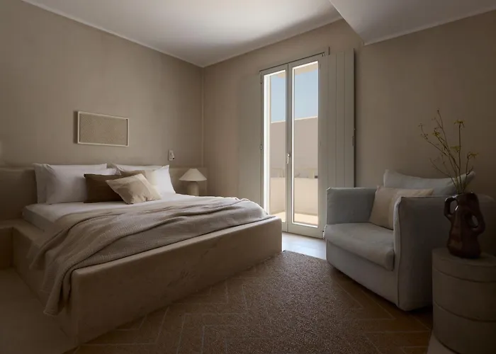 Akria Seaside Suites