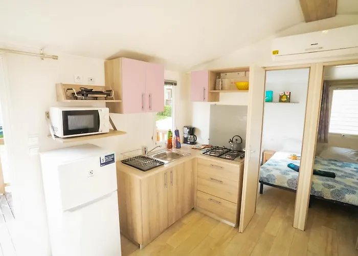 Happy Camp mobile homes in Villaggio Camping Baia Domizia