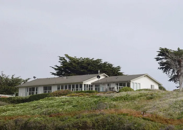 Oceanfront Haven - Hot Tub & Private Beach Access